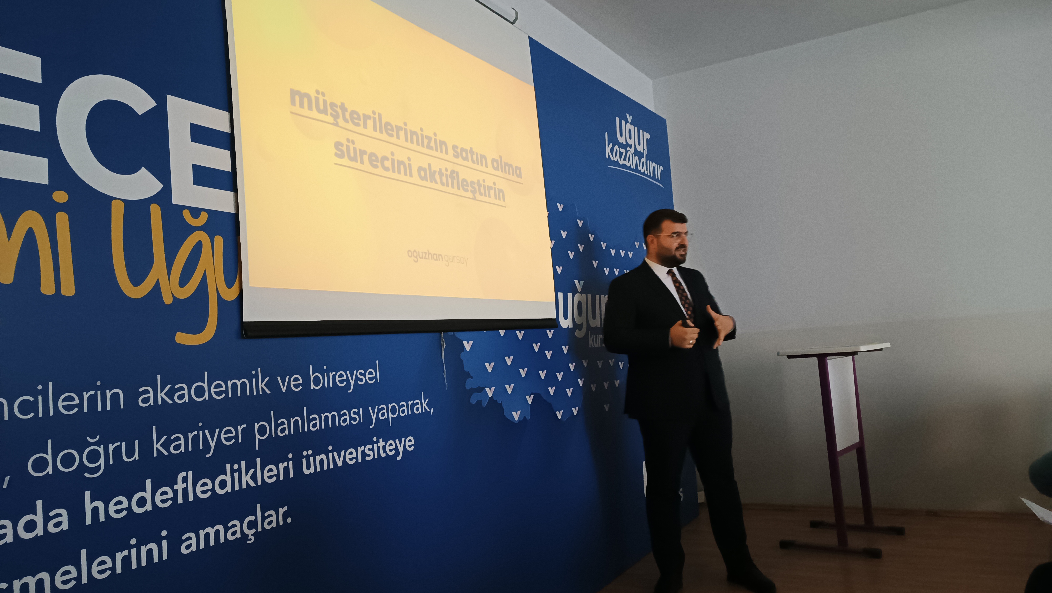 Uğur Kurs - Satış Becerileri Eğitimi
